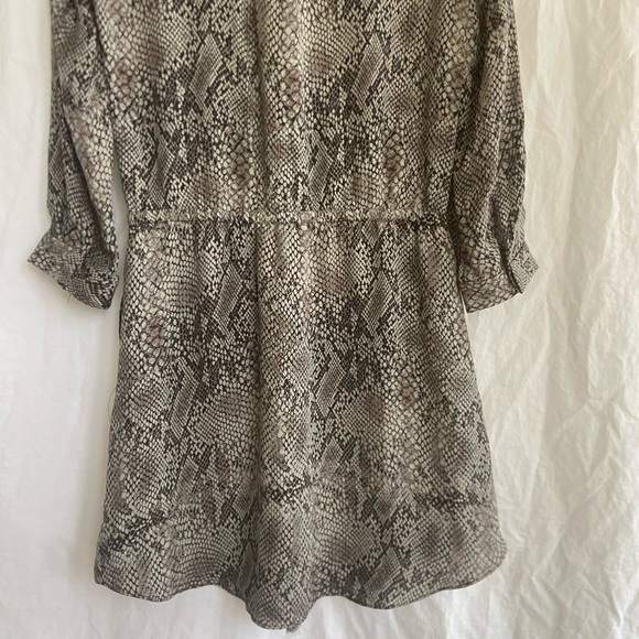 Aritzia Babaton Bennett Snake Print Silk Dress Size XS - Picture 15 of 16